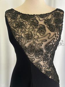 Abito Delmara con pregiato pizzo ricamato