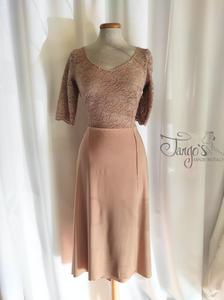 Abito Loretta beige con pizzo oro