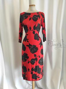 Dress Sonia with sleeves in black roses fabric, black split and 3/4 sleeves