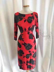 Dress Sonia with sleeves in black roses fabric, black split and 3/4 sleeves