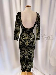 Dress Sonia in flocked fabric with slit