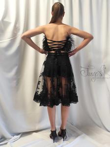 Set Augusta in black embroidery lace and ostrich feathers