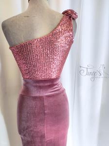 Set Simon in pink velvet and sequins