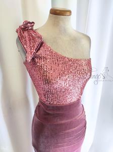 Carmen skirt in antique pink velvet