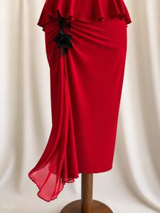 Completo gonna e top Dea in rosso e pizzo nero 3D