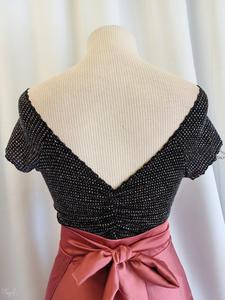 Annalisa glitter top and brick-colored orfea skirt