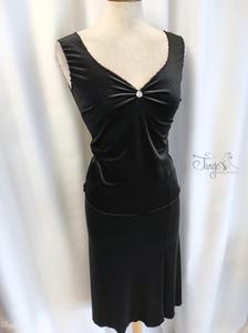 Heli black velvet skirt