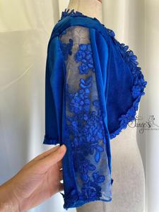Coprispalle in velluto bluette e pizzo