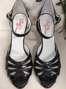 Shoes Laura black leather and glossy  - Tacco 8,5cm