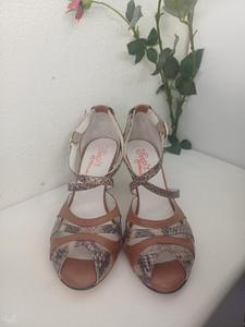 Scarpa Laura pitonata e marrone