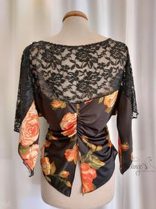 Top Oda lace and orange flower